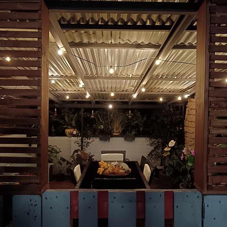 Chez Madame Fabienne Apartman Sainte-Suzanne Kültér fotó